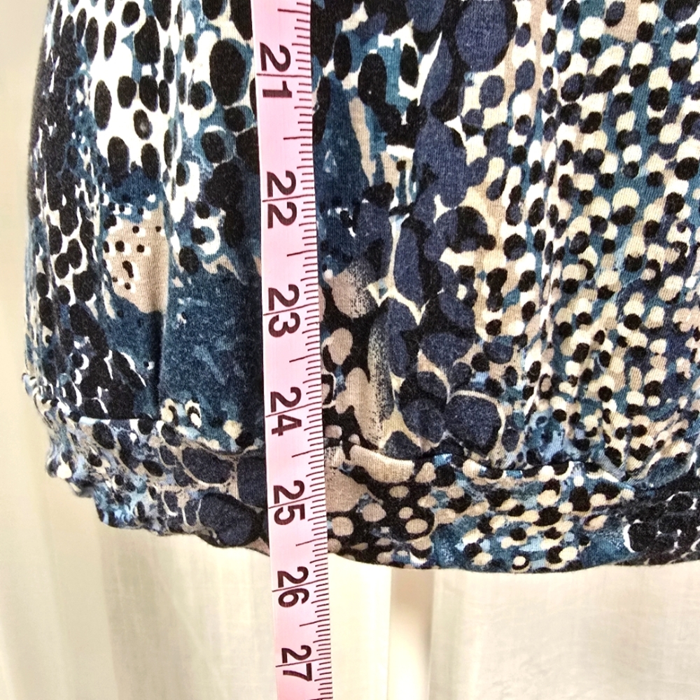 2/$30 August Silk Blue Leopard Print Sleeveless Cowl Neck Womens Blouse Size L - Picture 4 of 11